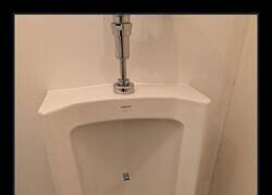 Enlace a En el baño de un restaurante ucraniano