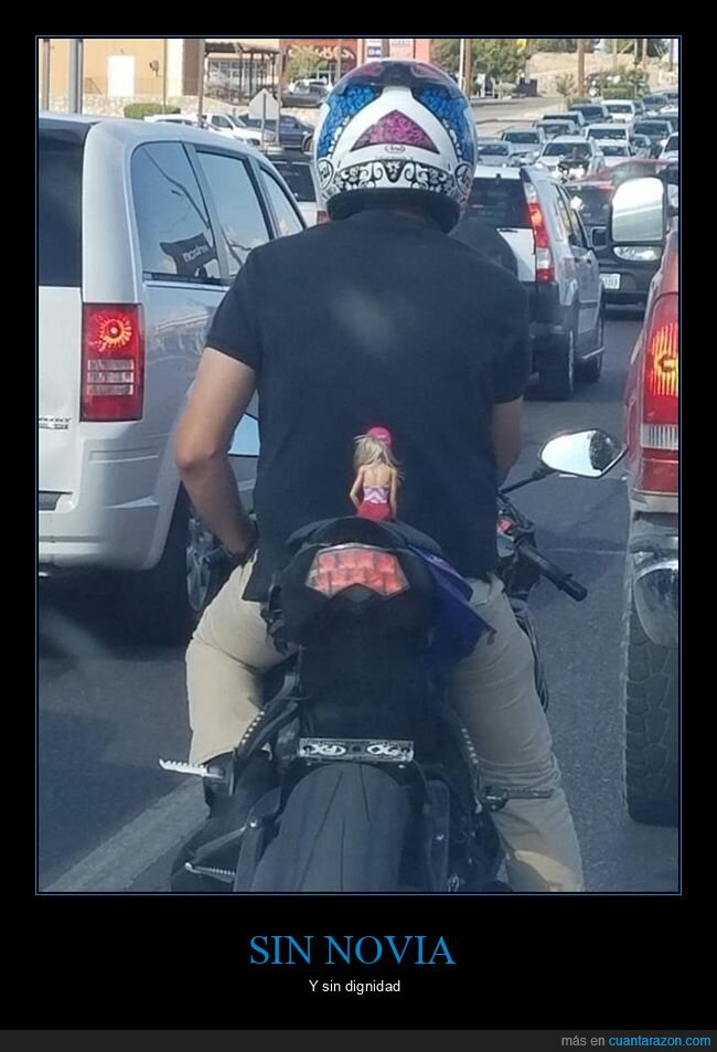 moto,atasco,trafico,mu&ntilde;eca,copiloto