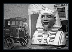 Enlace a Estación de servicio en Londres, en 1930