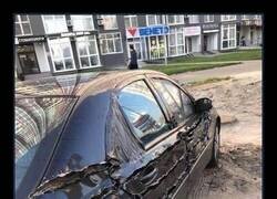 Enlace a Esto pasa por cabrear a Lobezno