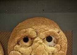 Enlace a Mi hija hizo unas galletas bastante inquietantes anoche