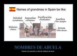 Enlace a En España te ponen nombre y ya vienes con trama