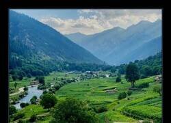 Enlace a Una imagen del paisaje en la remota provincia oriental de Nuristán, en Afganistán