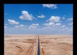 Enlace a Está ubicada en el desierto de Rub al-Khali, en Arabia Saudita