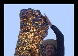 Enlace a Tiene 4.500 millones de años y sigue brillando más que yo