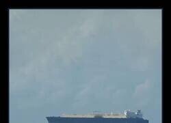 Enlace a Efecto Fata Morgana, todo flota en el aire