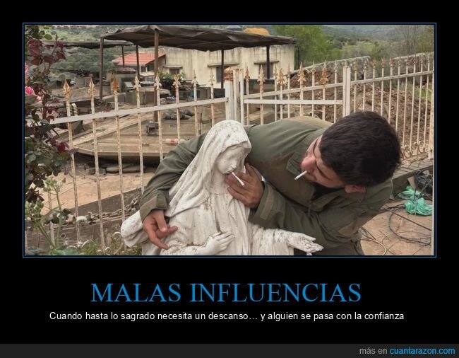 estatua,virgen,cigarrillo,soldado,irreverencia