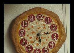 Enlace a Aquí el tiempo pasa muy de pizza