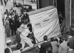 Enlace a En 1956, así era como se veía el equivalente a 5 megabytes de datos. El IBM 305 RAMAC pesaba más de 900 kilos