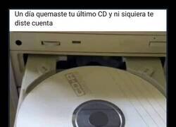 Enlace a El último CD murió en silencio