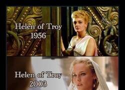 Enlace a El director de cine Christopher Nolan es criticado a nivel mundial por su insólita elección de la afroamericana Zendaya como Atenea, la africana Lupita Nyong'o como Helena de Troya y el 
