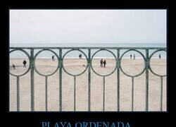 Enlace a La playa ordenada