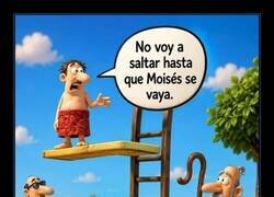 Enlace a Hace bien, éste te abre el agua y te metes tremendo talegazo