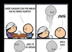 Enlace a Cuando la ouija descubre que tienes grupo de WhatsApp familiar