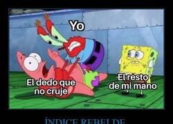 Enlace a Ese dedo que arruina la simetría