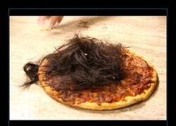 Enlace a Hay un pelo en mi pizza