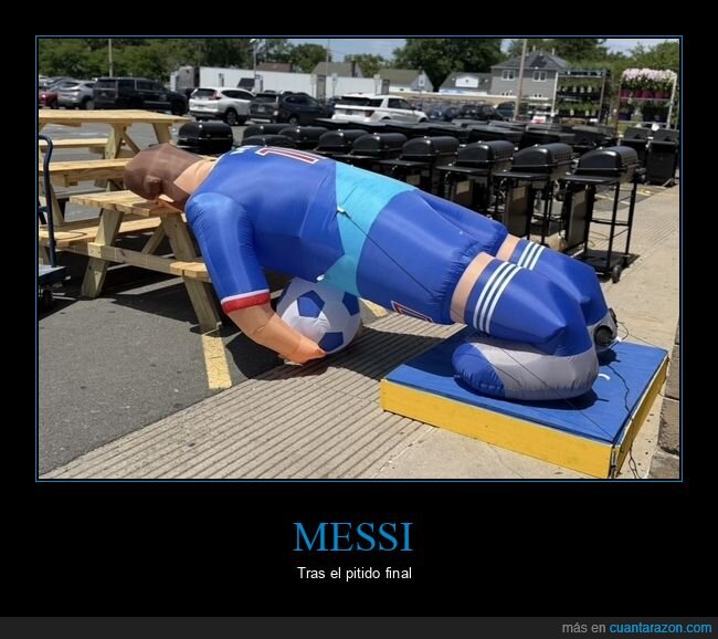 Messi,derrota,fracaso,hinchable,realidad
