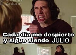 Enlace a Despierto pero sigo atrapado en julio