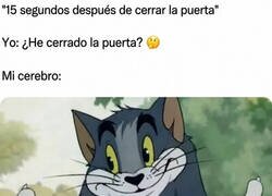 Enlace a La puerta: bloqueada. Tu cerebro: en pánico total