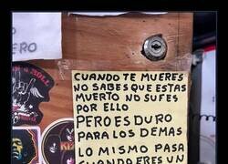 Enlace a ¿Y si los imbéciles son inmortales?