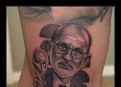 Enlace a Cucurella se ha hecho el tatuaje pero...