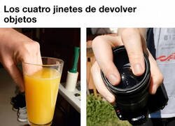 Enlace a Los cuatro jinetes de la devolución social