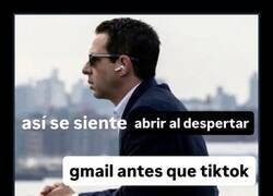 Enlace a Muy triste