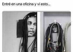 Enlace a El de IT lleva rastas