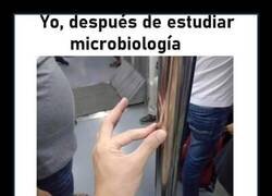 Enlace a Microbiología: te enseña a temer lo invisible 