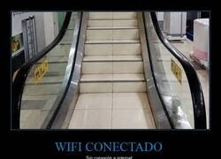 Enlace a Escalera que no sube ni baja, como mi internet con wifi conectado