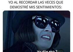Enlace a Mi yo del pasado firmando cheques que mi dignidad no puede cobrar