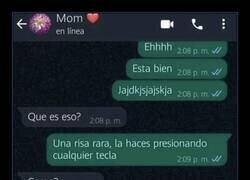 Enlace a Tu madre no sabe reírse