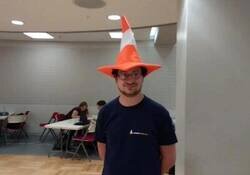 Enlace a Este es Jean-Baptiste Kempf, el creador del reproductor multimedia VLC. Se negó a aceptar decenas de millones de dólares para mantener VLC sin publicidad. ¡Gracias, Jean!