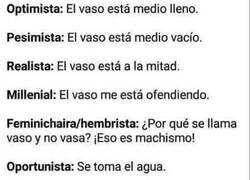 Enlace a El vaso ya no es ni medio lleno, es directamente un campo de batalla ideológico