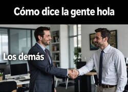 Enlace a Mi saludo tiene menos contacto físico pero más dramatismo