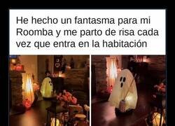 Enlace a Le he puesto un disfraz de fantasma a mi Roomba