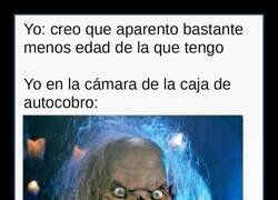 Enlace a Lo que creo que aparento frente a la cámara del autocobro