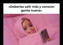 Enlace a «Deberías salir más y conocer gente nueva»