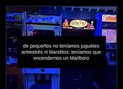 Enlace a Nuestros juguetes antiestrés de pequeños
