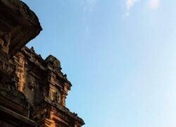 Enlace a El templo de Kailasa, excavado en una sola roca