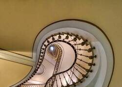Enlace a La escalera de caracol del hotel Duck, en Barcelona