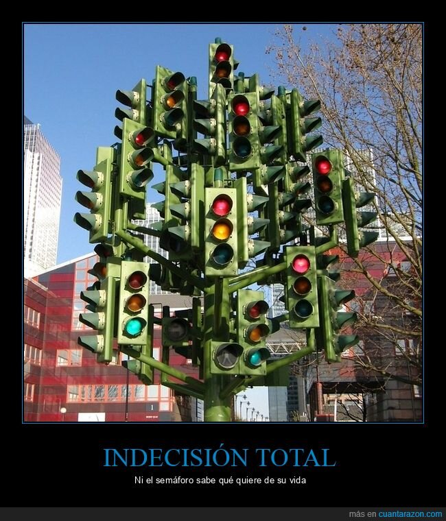sem&aacute;foro,caos,decisi&oacute;n,ciudad,escultura