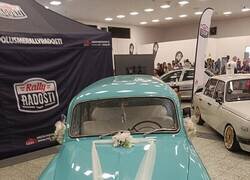 Enlace a Mientras tu ex se queda con la casa, tú te quedas con el Trabant