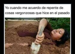 Enlace a Ese recuerdo de hace diez años que vuelve justo cuando intentas dormir