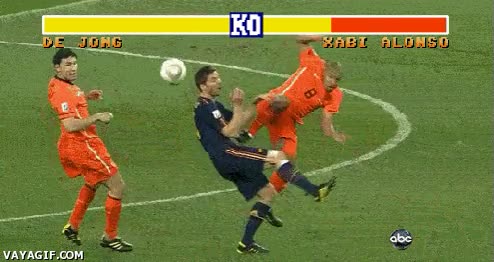 xabi alonso,street fighter,patada,mundial,fútbol,de jong