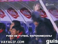 techo,fútbol,entrenador,banquillo