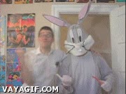 bugs bunny,cruel,hostia,pu&ntilde;etazo