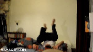 padres,ordenador,estudiar,cama