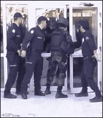 Fail,ninja,policia