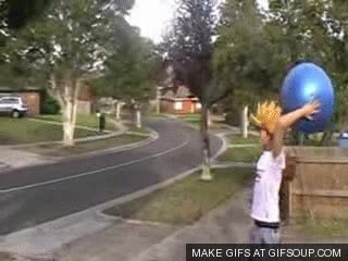 El pelo a lo segunda fase de Goku no te ha salvado de tu estupidez pelota,patin,estupidez